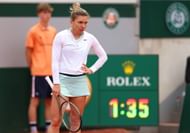 Simona Halep in action